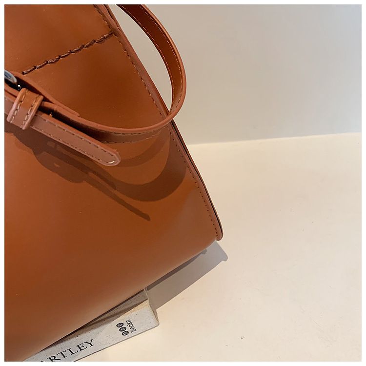 New Row Home Dong Jie Same Version Margaux 10 Capacity Handheld Commuter Shoulder Bag_voghion.com