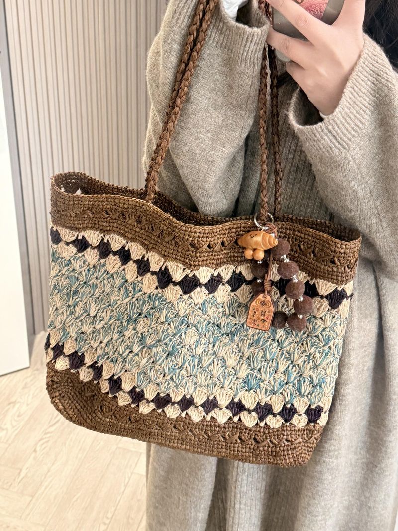 Borsa tote color-block in paglia intrecciata_voghion.com