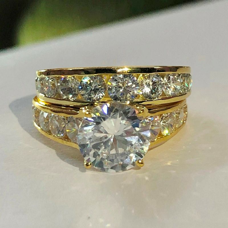 Vendite calde Huitan Nuovo matrimonio alla moda per le donne intarsiato AAA Cubic Zirconia anelli impilabili doppi Party 2 pezzi Set gioielli di moda_voghion.com