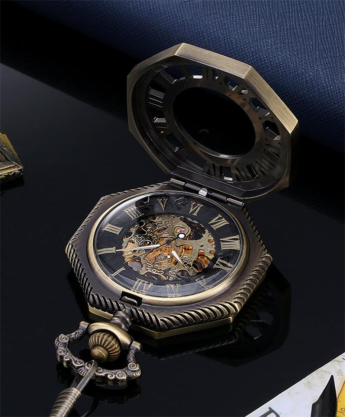 New creative retro retro clamshell mechanical pocket watch men's and women's Roman numerals hollowed-out creative table gift watch_voghion.com