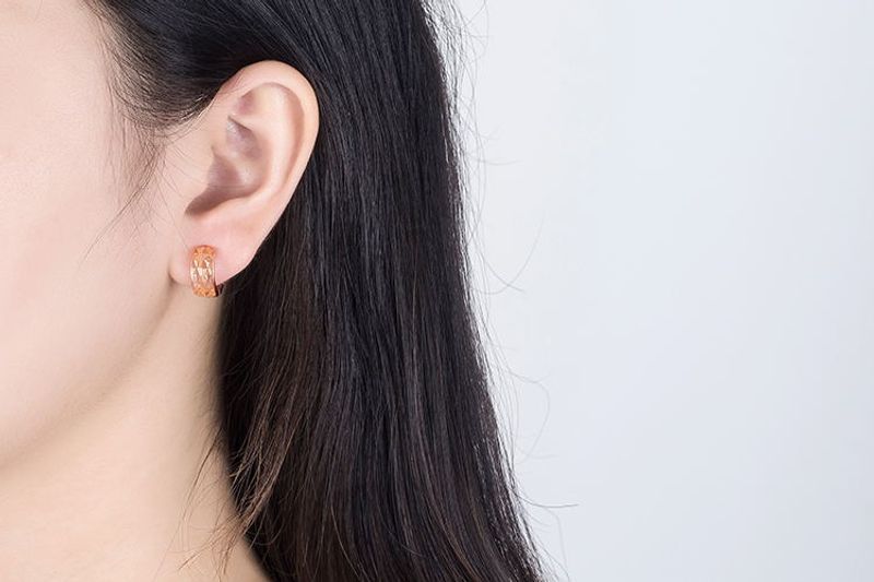 Orecchini unisex alla moda, convessi, lucidi, larghi, con taglio pendolare_voghion.com