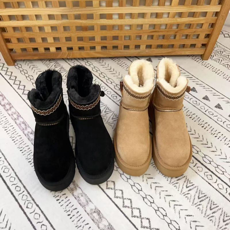 Winter New Short Boots Cowhide Snow Boots Women's Shoes Cow Horn Button Embroidery Thick Sole Warm And Non Slip Thick Snow Boots_voghion.com