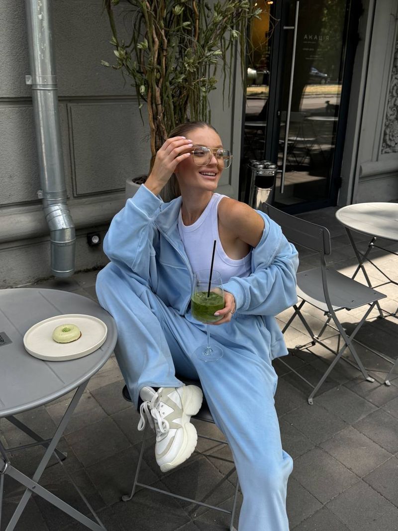 Completo casual da donna in due pezzi: cardigan a maniche lunghe e pantaloni (rosa/bianco/marrone/azzurro/grigio chiaro, taglie dalla S alla XL)_voghion.com