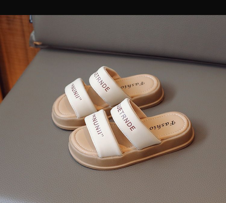 Pantofole da ragazza nuove estive 2024 Moda Casual Edizione coreana Scarpe da spiaggia semplici per bambini_voghion.com