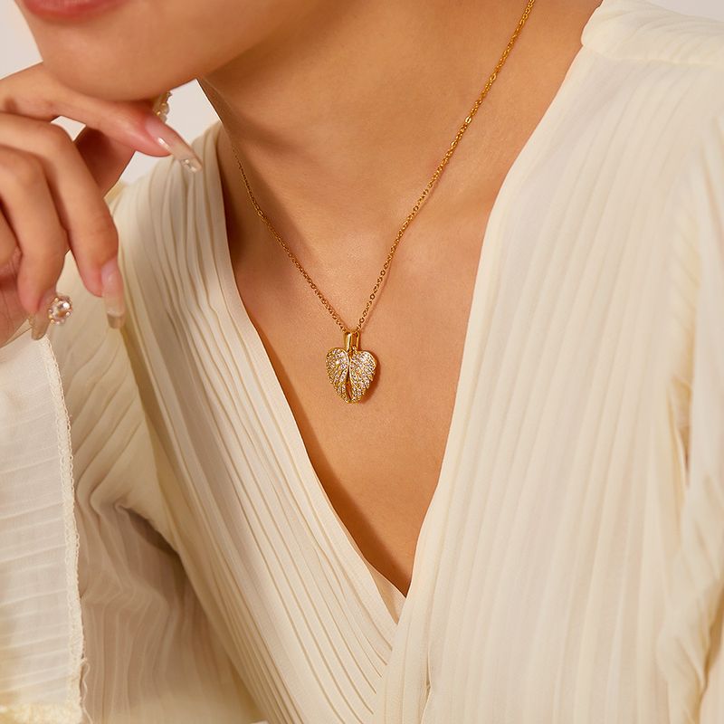Women's Jewelry Fashion Simple Design Love Necklace Light Luxury High End Angel Wings Clavicle Chain_voghion.com