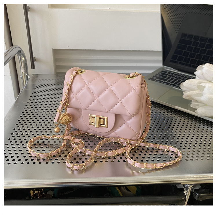 Women's Crossbody Bags Diamond Chain Mini Small Bag Lock Handbag Fashion Simple Shoulder Slung Small Bag Tide._voghion.com