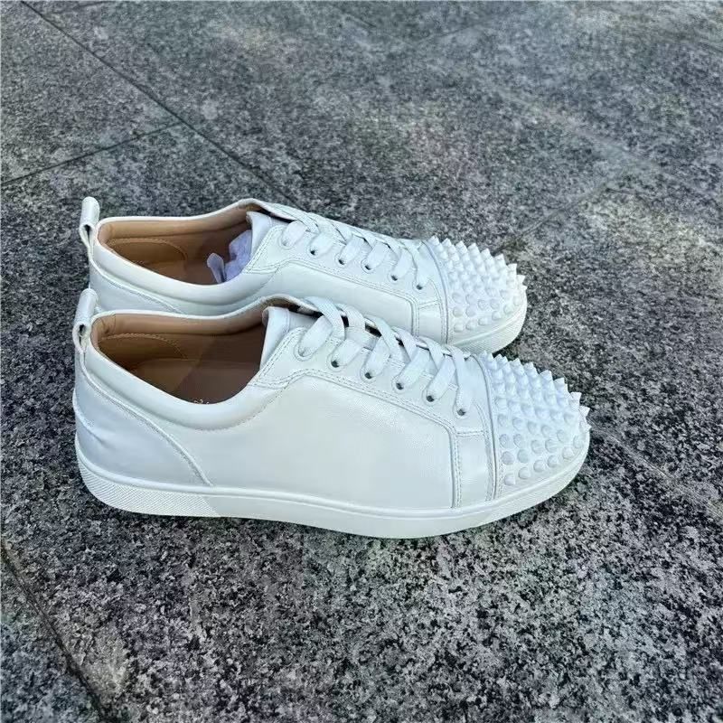 Guangzhou Trendy Red Sole Rivet Men's CL Couple Casual Comfortable Breathable Flat Shoes_voghion.com