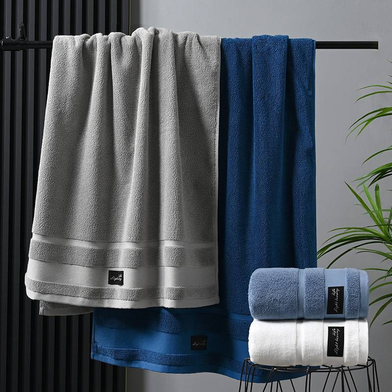 Handdoek van gekamd katoen van zuiver katoen, klasse A - zacht, absorberend, 32-laags_voghion.com