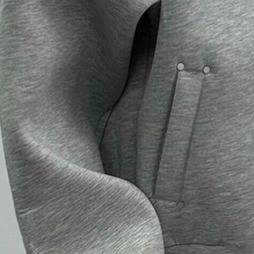 Boxy Zip-Up Hoodie für Herren – Cleanfit Cropped Jacke mit Oversized-Silhouette & Streetwear-Minimalismus für urbanes Layering_voghion.com
