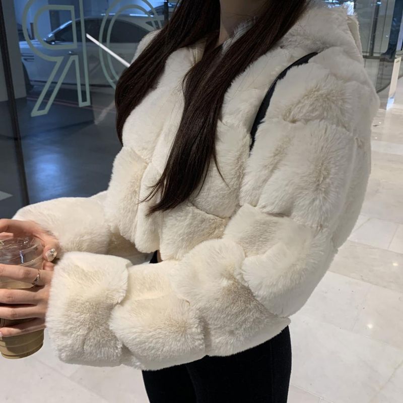 Damenbekleidung Wintermantel im französischen Stil aus Kunstnerz, verdickt, warm, modisch, flauschiger Kaninchenfellmantel mit Kapuze_voghion.com