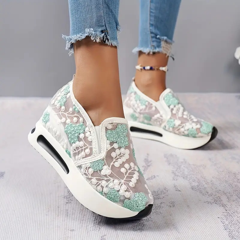 Platformsko med blomsterblonde for kvinner, uformelle høydeøkende slip-on-sko, allsidige lave sko_voghion.com