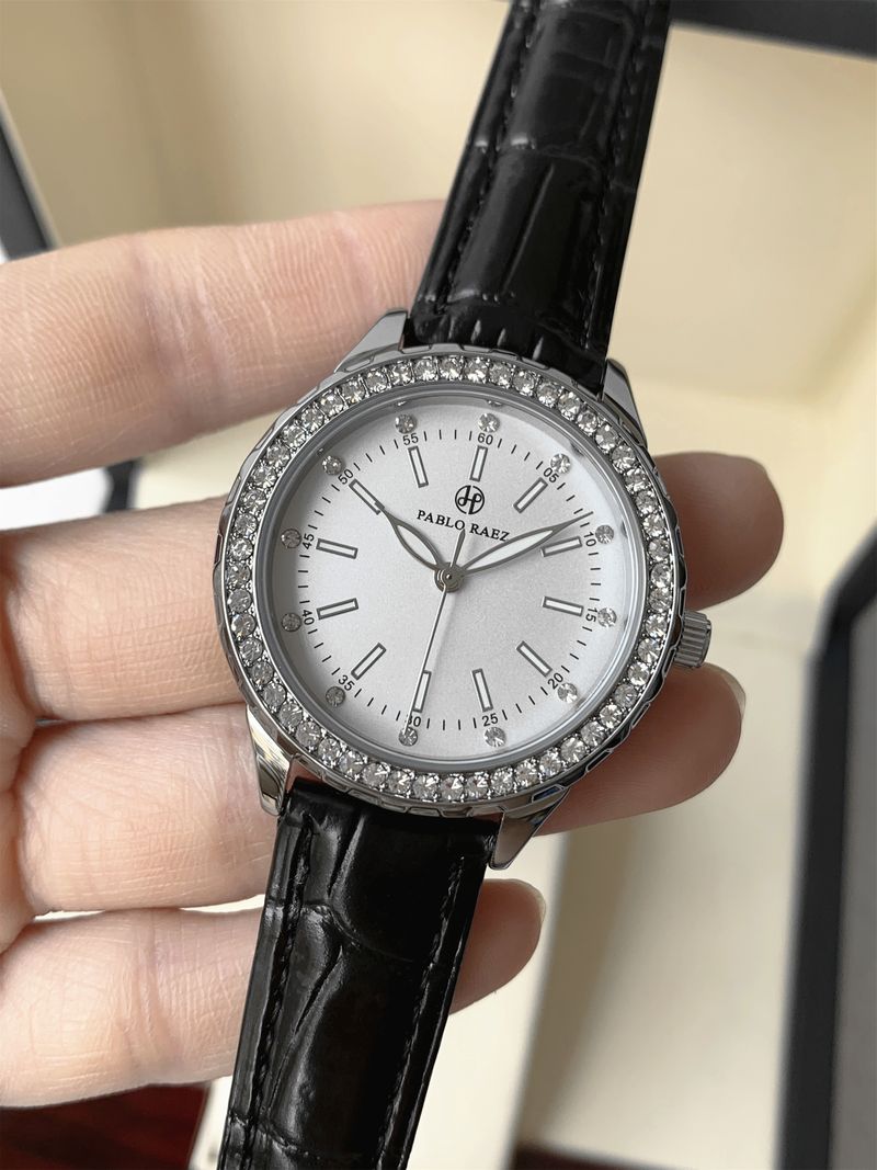 Niche Women's Quartz Watch Retro High-end Temperament High-value Women's Belt Diamond-encrusted Waterproof Foreign Trade New Model_voghion.com