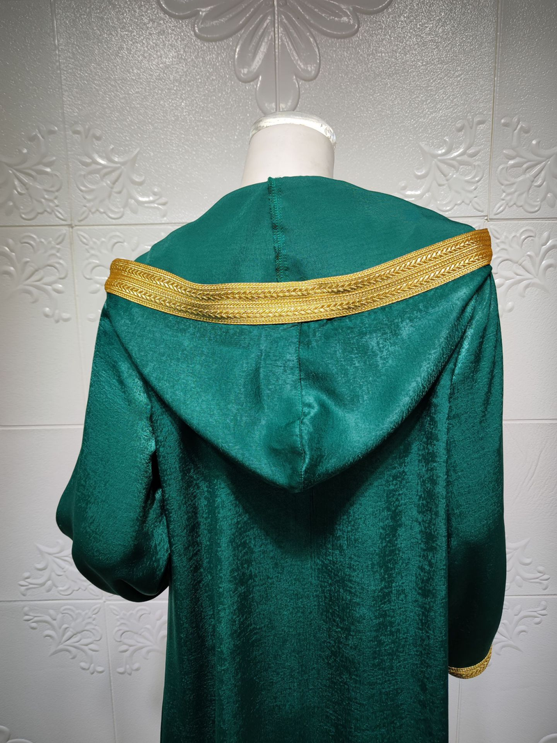 Abaya musulmano in camoscio con pizzo color champagne da donna Abaya maculato da donna_voghion.com