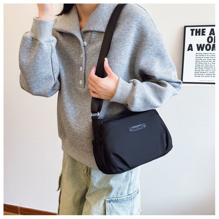 Oxford Cloth For Women, Lightweight Multi-layer Nylon Canvas, Mother's Middle-aged Women's Single Shoulder Crossbody_voghion.com