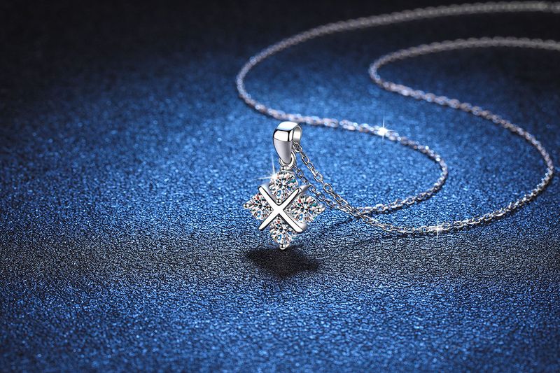S Colgante clásico de cruz con atrapasueños de diamantes para mujer en plata pura, collar elegante y sencillo con piedra Mosang_voghion.com