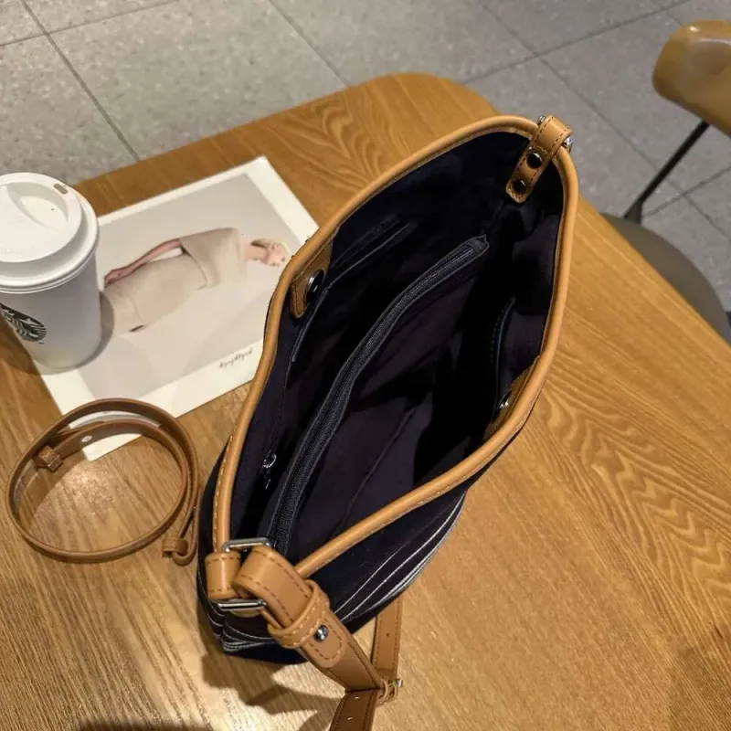 Striped Fabric Women's Casual High-Quality Design Simple Stylish Shoulder Crossbody Bag_voghion.com