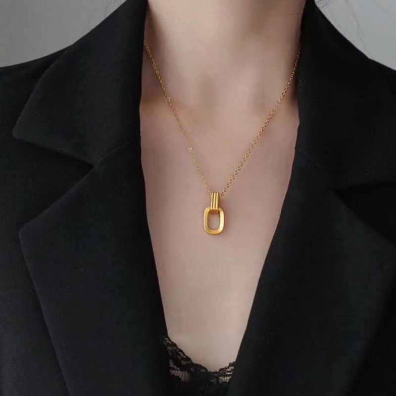 Geometric Double Ring Titanium Steel Necklace Women's Light Luxury Niche Design Pendant Clavicle Chain Neck Chain_voghion.com
