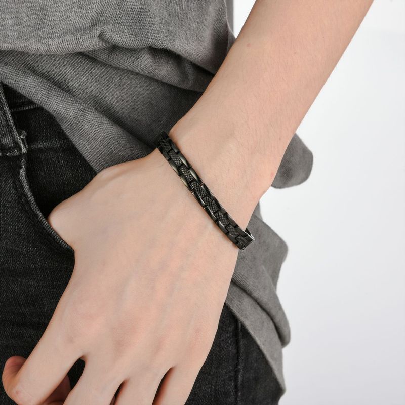 Damenschmuck Beliebtes Titanstahl-Energiemagnet-Damenarmband Edelstahlarmband_voghion.com