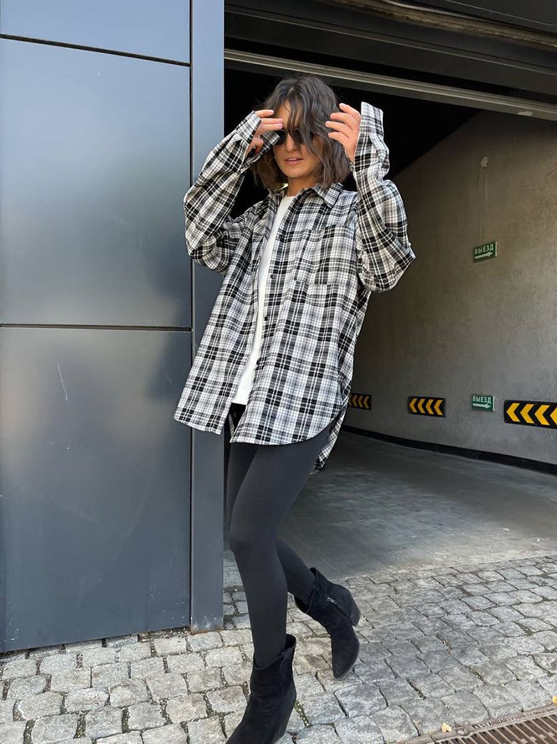 Chemise à carreaux noirs et blancs pour femme, style américain mi-long, coupe ample, idéale à superposer._voghion.com