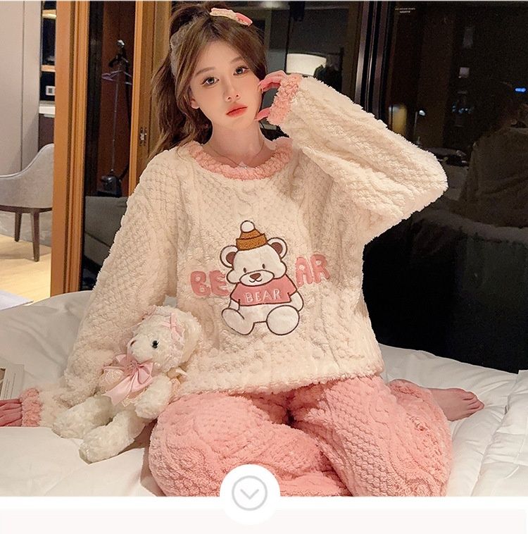 Långhårig pyjamas för kvinnor vintern 2023, söta tecknade långärmade byxor, plus storlek 230 pund, knubbig MM hem_voghion.com