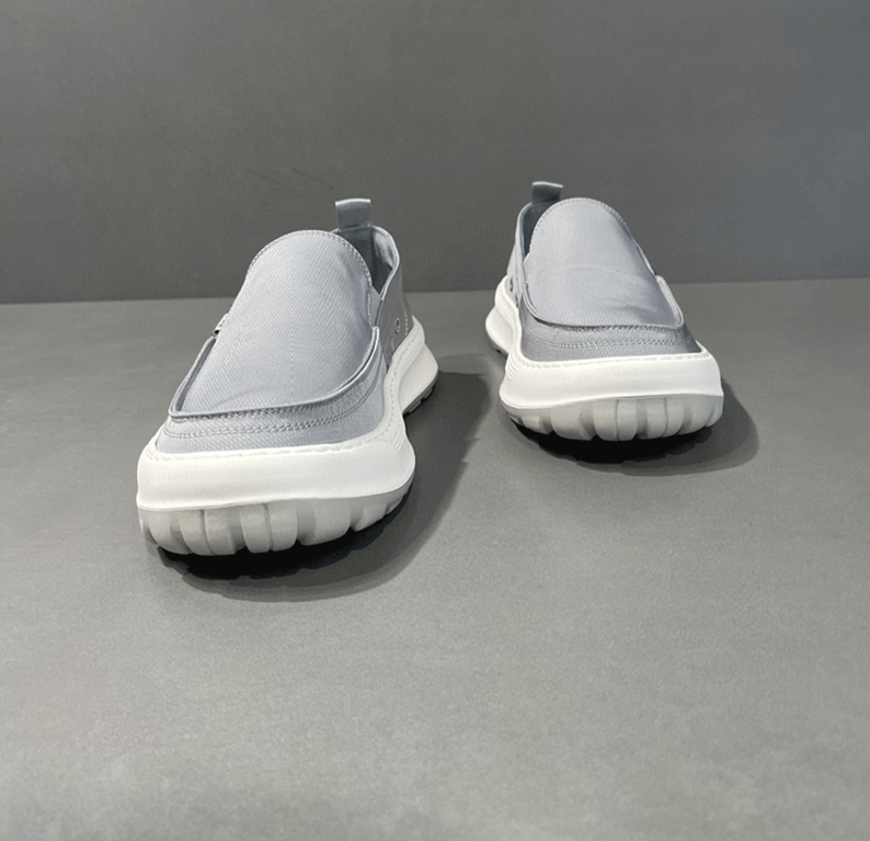 2024 Summer New Breathable Ice Silk Quick Drying Casual Soft Sole Lightweight and Versatile Lazy Shoes for Men's_voghion.com