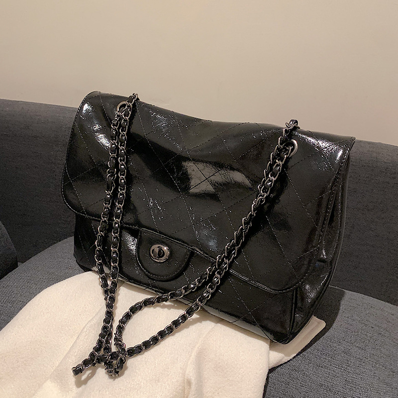 Frauen OL Große Kapazität Pendler Tasche 2023 Neue Stil Tasche Retro frauen Eine Schulter Unterarm Tasche Diamant Kette frauen Tasche_voghion.com