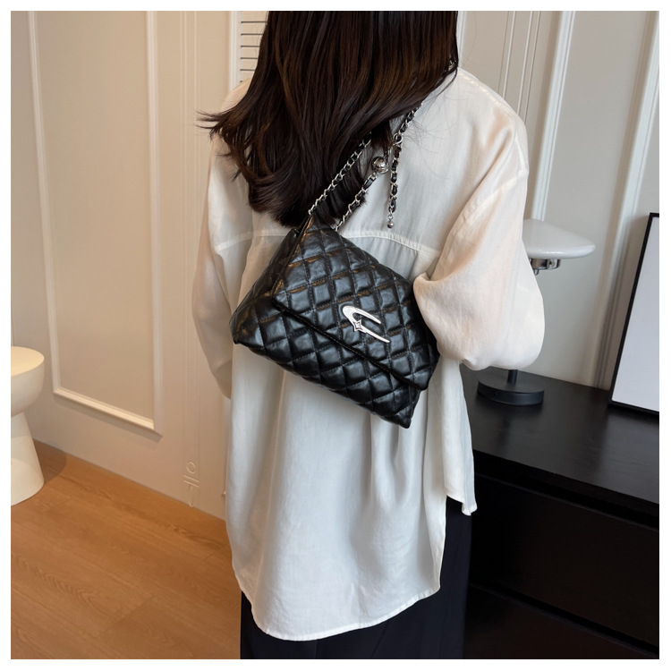 Korean Version Of Rhombic Design Bag Women 2023 New Small Fragrance Style high-end car stitching temperament one-shoulder Messenger women's bag_voghion.com