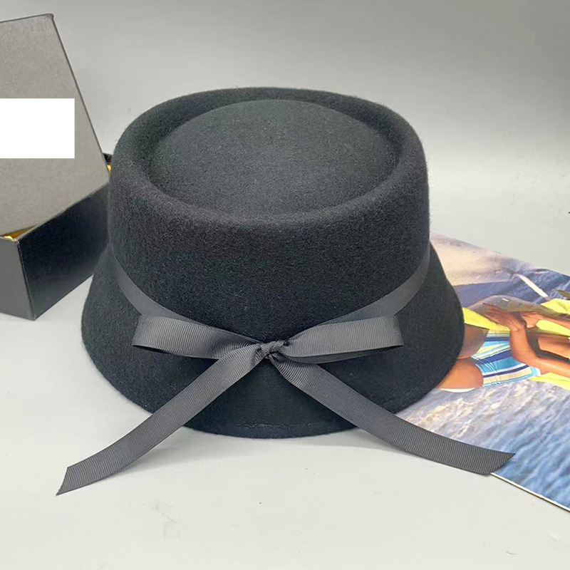 Hot selling autumn and winter Hepburn basin hat British elegant ladies irregular hat shape niche woolen fisherman hat_voghion.com