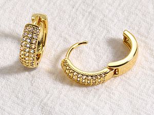 14K Gold Plated Lightweight Earrings Sets For Multiple Piercing, Hypoallergenic Huggie Gold Hoops Earrings For Women Jewelry_voghion.com
