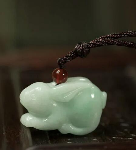 Chinese natural emerald zodiac pendant necklace, suitable for both men and women, hand carved jewelry, 3D mule, fashionable quartet, gifts_voghion.com