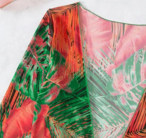 Roupas Nova Moda Sexy Biquíni Blusa de Malha Estampada Três Peças Maiô Feminino_voghion.com