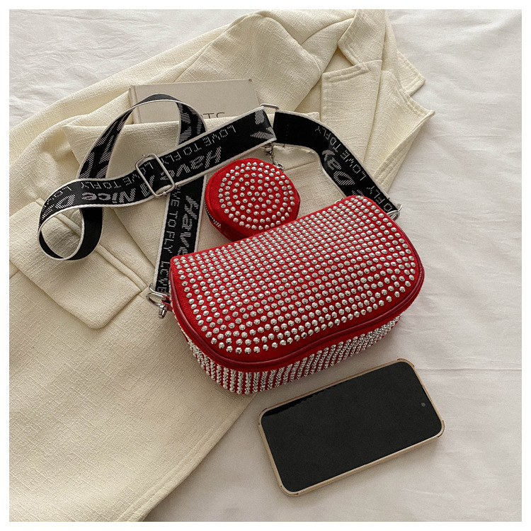 Donna alla moda con semplici strass intarsiati, borsa a tracolla alla moda a spalla singola, borsa di tendenza da discoteca,_voghion.com