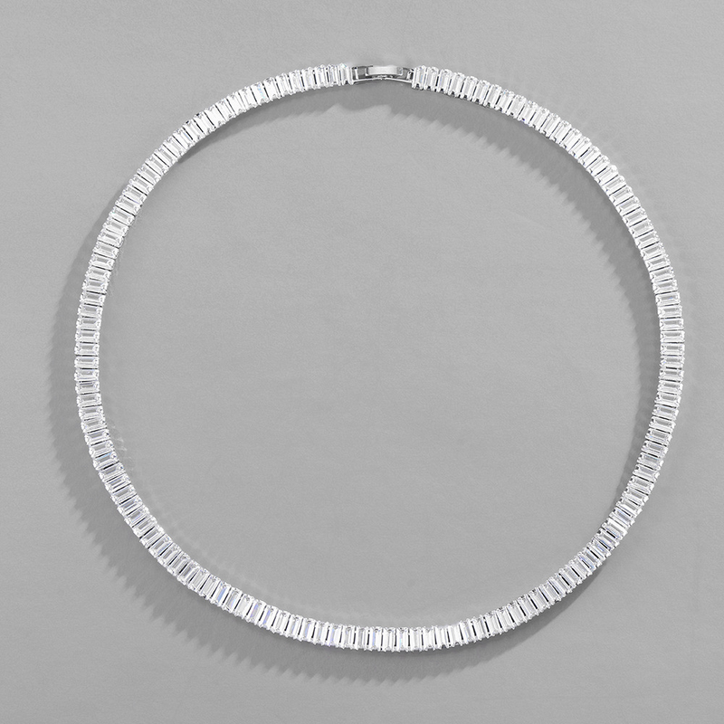 Collier élégant pour femme, chaîne cubaine avec pierres de zircon rectangulaires, design géométrique minimaliste, options or et argent, tailles 18 à 24 pouces_voghion.com