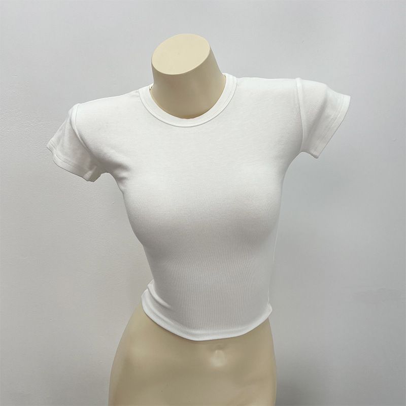 Maglietta sportiva da donna in modal con spalle dritte e spalline sottili, color carne, elasticizzata, con scollo rotondo, modello hot girl_voghion.com