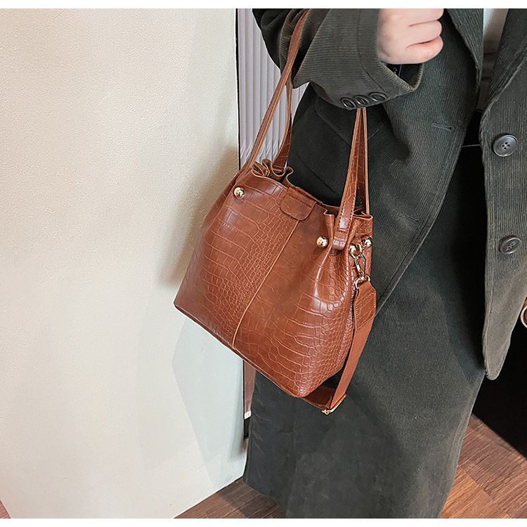 Advanced Crocodile Pattern Handbag for Women 2024 New Texture Single Shoulder Trendy Fashion Versatile Crossbody Bag_voghion.com