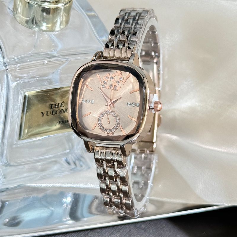 Orologio quadrato in vetro sfaccettato, orologio al quarzo di lusso, orologio da donna con temperamento di nicchia, da lavoro, quotidiano, compleanno, anniversario, regalo di San Valentino_voghion.com