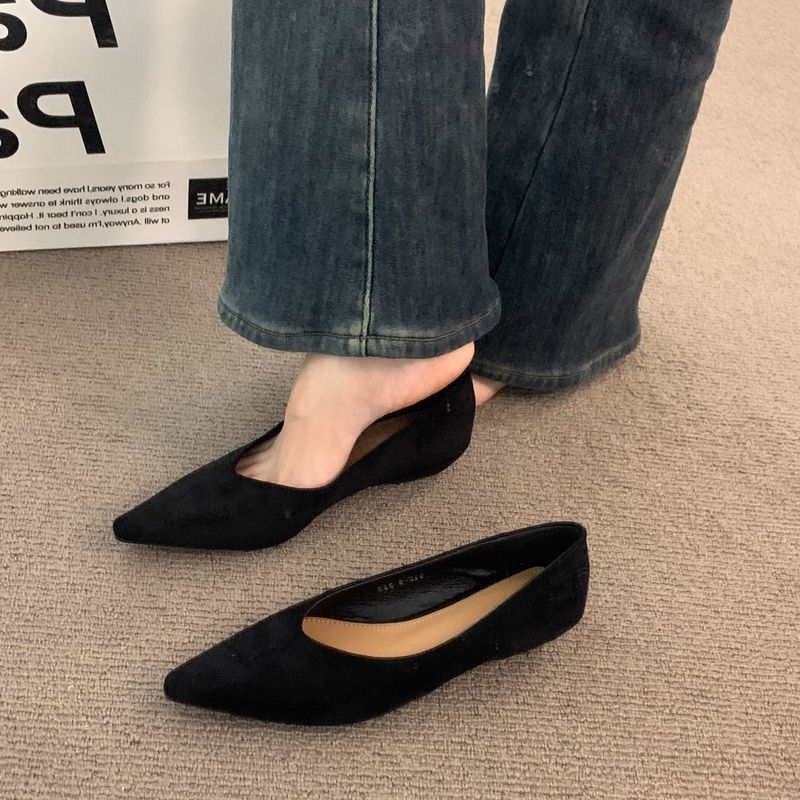 Französischer Stil High-End Nische Braun Single für Frauen 2025 Frühling Herbst Keilabsatz Elegant Spitzschuh Pendler Abend_voghion.com