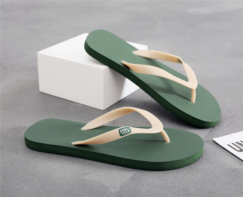 2023 Neue Herringbone Herren Trendy Outwear Gummi Anti Slip Personalisierte Mode Clip Fuß Strand Sommer Hausschuhe Für Männer_voghion.com