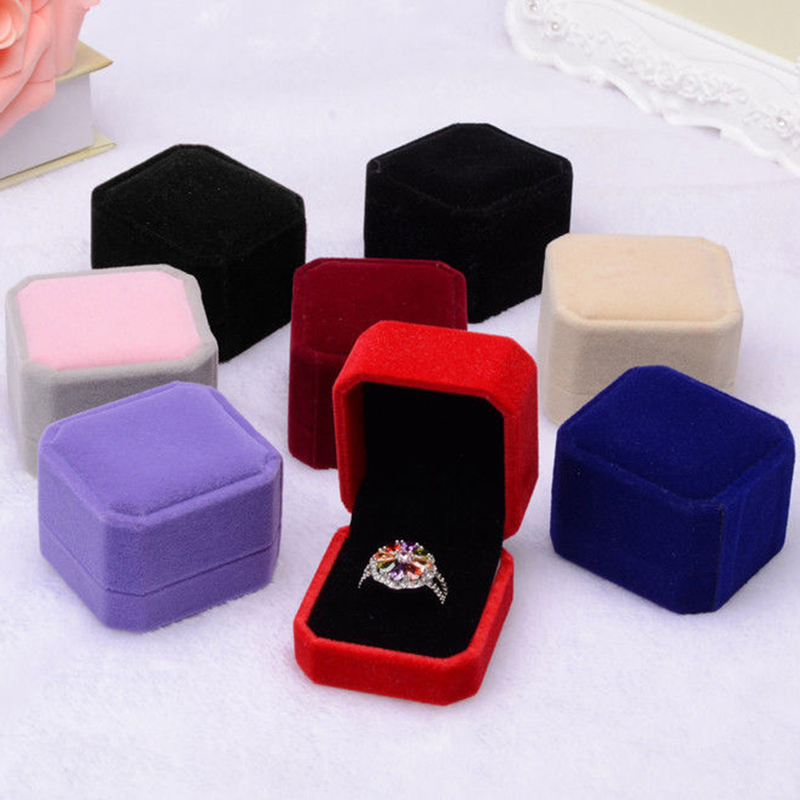 Qianbihe Velvet Engagement pulmakõrvarõnga rõnga ripatsiga ehete vitriinkarbi kinkekarp-beež_voghion.com