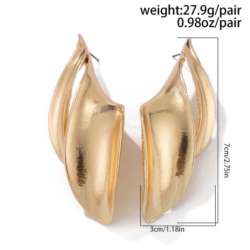 Personality metal geometric texture hollow earrings female irregular twisted glossy earrings earrings_voghion.com