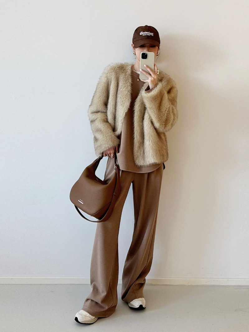 Damenbekleidung Kunstfuchspelzmantel V-Ausschnitt Übergroßer Lazy Style Winter Flauschige Elegante Jacke mit Taschen_voghion.com