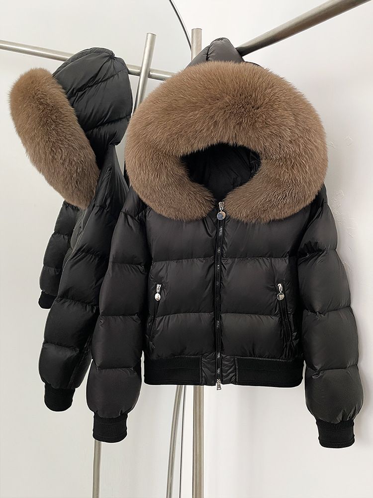 Luxuriöse Daunenjacke mit Kapuze und Fuchspelzbesatz für Damen, Füllung aus 95 % weißem Entenfell, abnehmbarer Wintermantel (Schwarz/Braun/Creme)_voghion.com