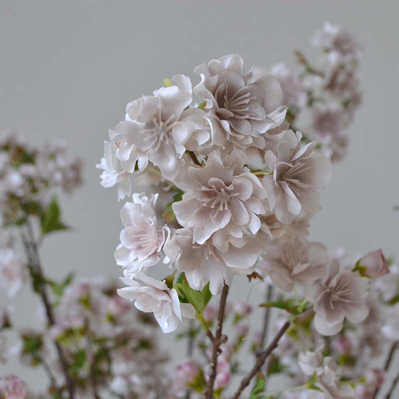 Augstas klases mājas dekorēšana imitēti ziedi dzīvojamās istabas rotājumi imitēti ķiršu ziedi zīda ziedi viltoti ziedi_voghion.com