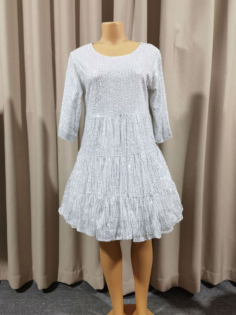 Nuovo abito alla moda con scollo rotondo, vita ampia, maniche corte e gonna con paillettes_voghion.com