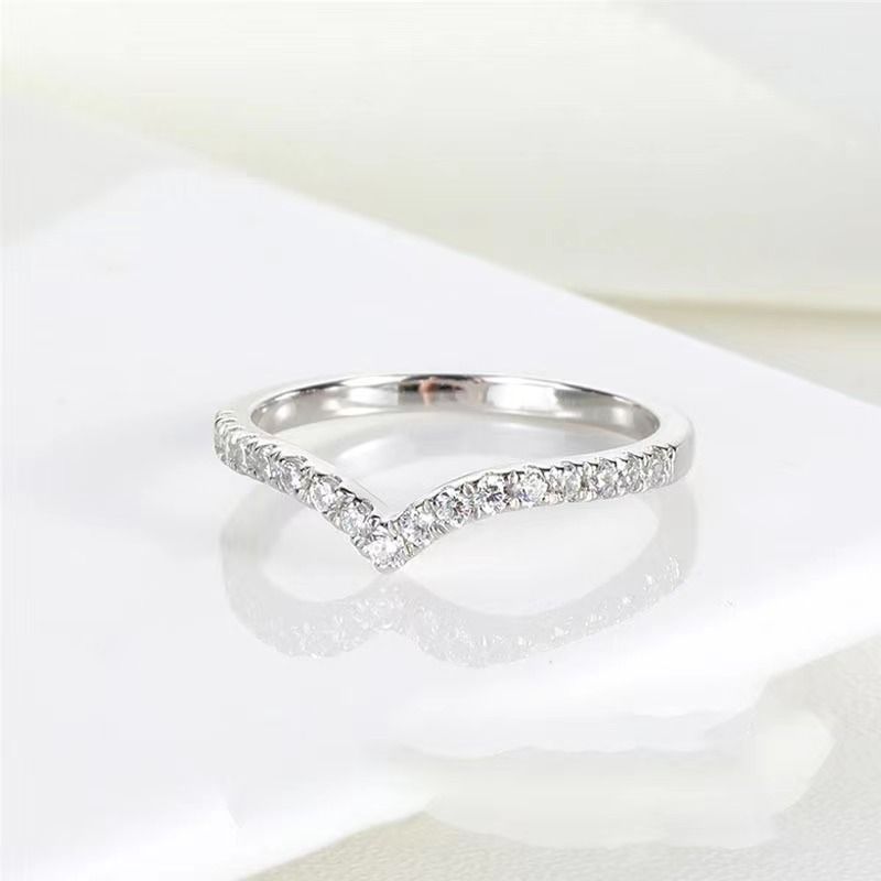 Fransk elegant V-formad diamantpläterad vitguld slank utsökt V-formad mikroinlagd zirkon rosa ring diamantring hona_voghion.com