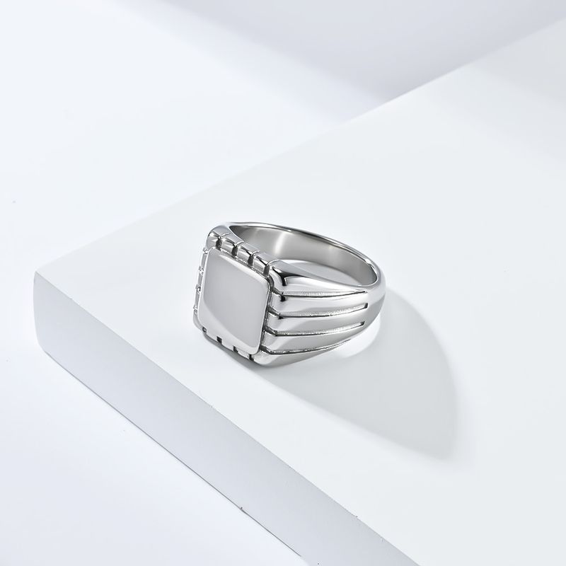 Anello in acciaio al titanio con sigillo quadrato in superficie fredda di mezza età in stile europeo e americano, personalità di nicchia, semplice, semplice, accessori per gioielli_voghion.com