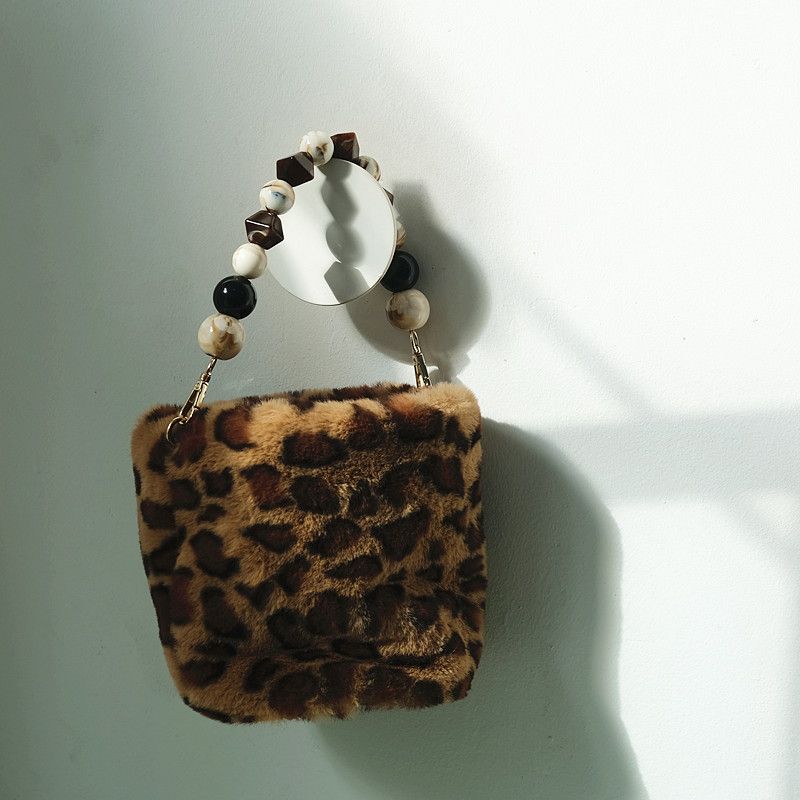 Fashion Vintage Handmade Color-Block Brown Resin Bag Handheld Acrylic Bead Chain_voghion.com