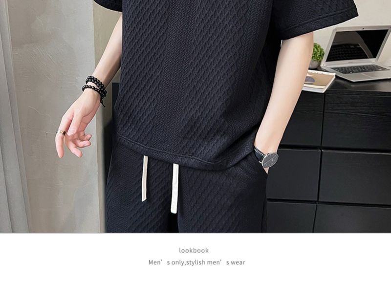 "Men's Ice Silk Sports Suit Light Luxury Polo Shirt With Half Zipper, Loose Fit Short Sleeve T-Shirt Set Casual Outfit For Gym_voghion.com
