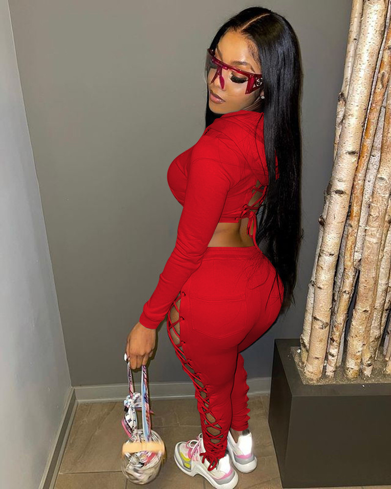 Modischer Damenanzug mit Schnürung und Hut_voghion.com