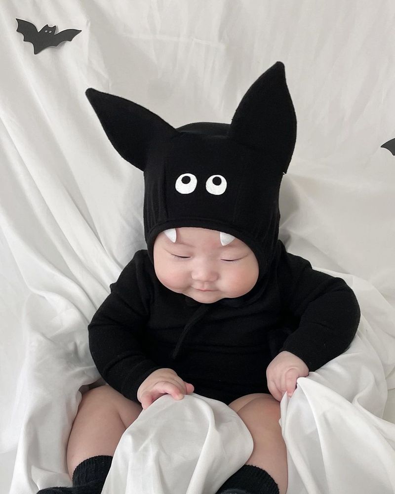 Tuta per bambini Ins Halloween Series Tuta a forma di pipistrello Taglia piccola e media Tuta a tre pezzi a maniche lunghe per bambini_voghion.com